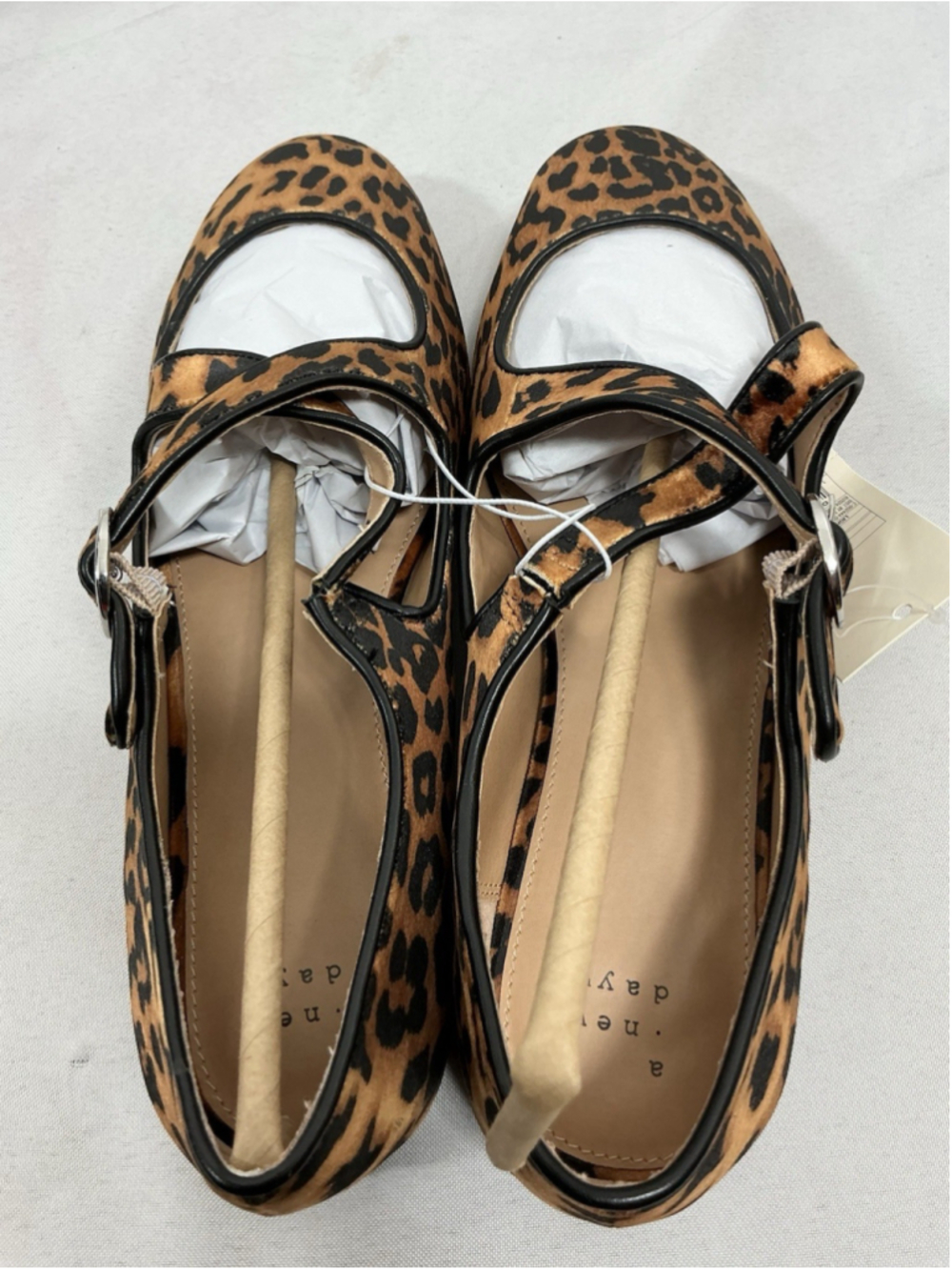 Womans New In Box A New Day Tamsin Leopard Print Mary Jane Flats 8 - Picture 3 of 7